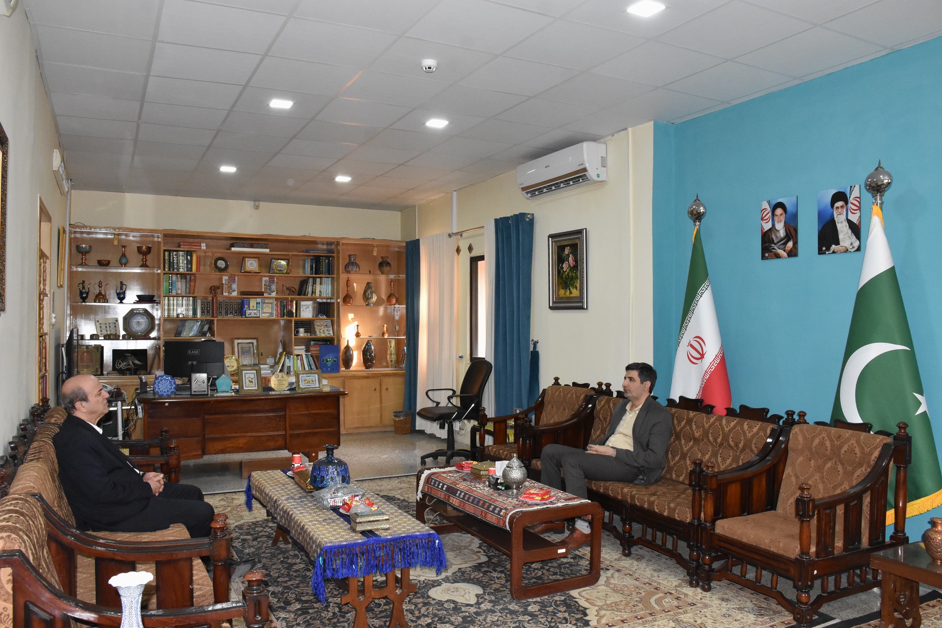 ایکو سائنس فاؤنڈیشن کے صدر کا راولپنڈی میں ایران کلچرل سینٹر کا دورہ