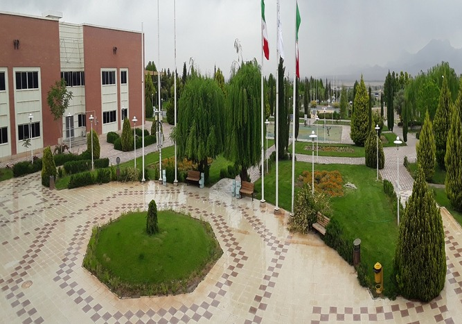 دانشگاه تحصیلات تکمیلی صنعتی و فناوری پیشرفته کرمان؛ تحصیل در رشته‌های صنعتی در نزدیکی صنایع و معادن عظیم